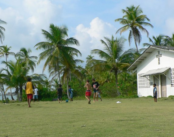 40- Match de foot des enfants 